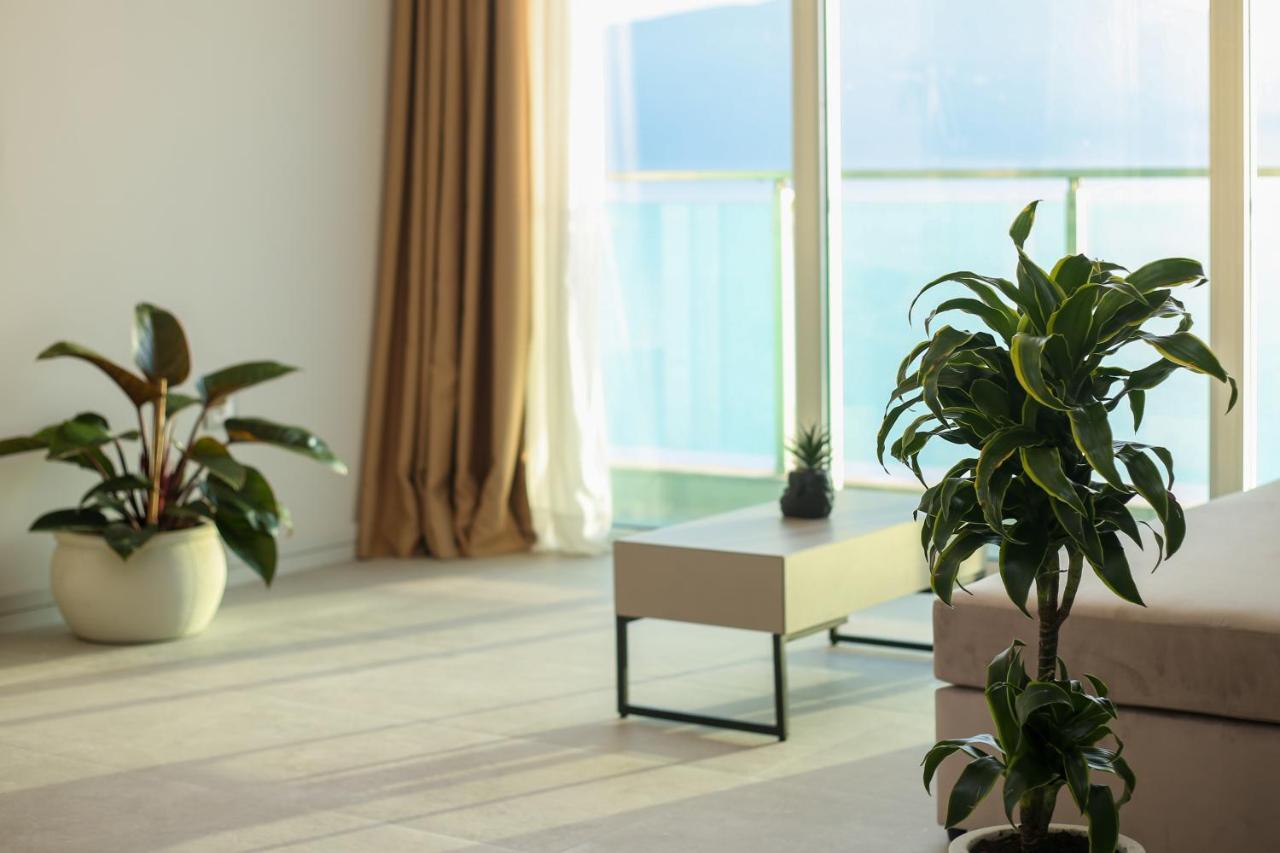 Toto Hotel & Apartments Radhime Exterior photo