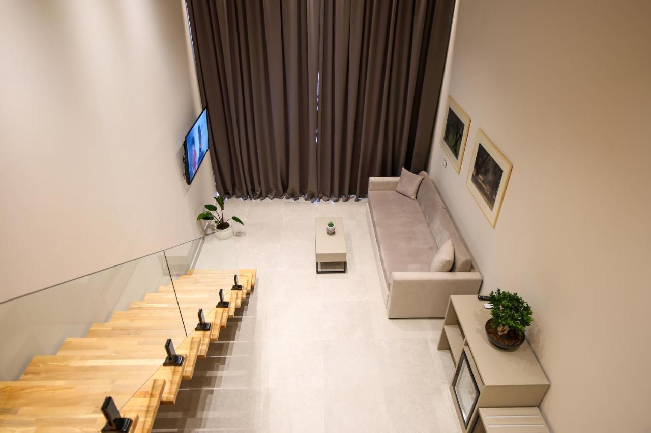 Toto Hotel & Apartments Radhime Exterior photo